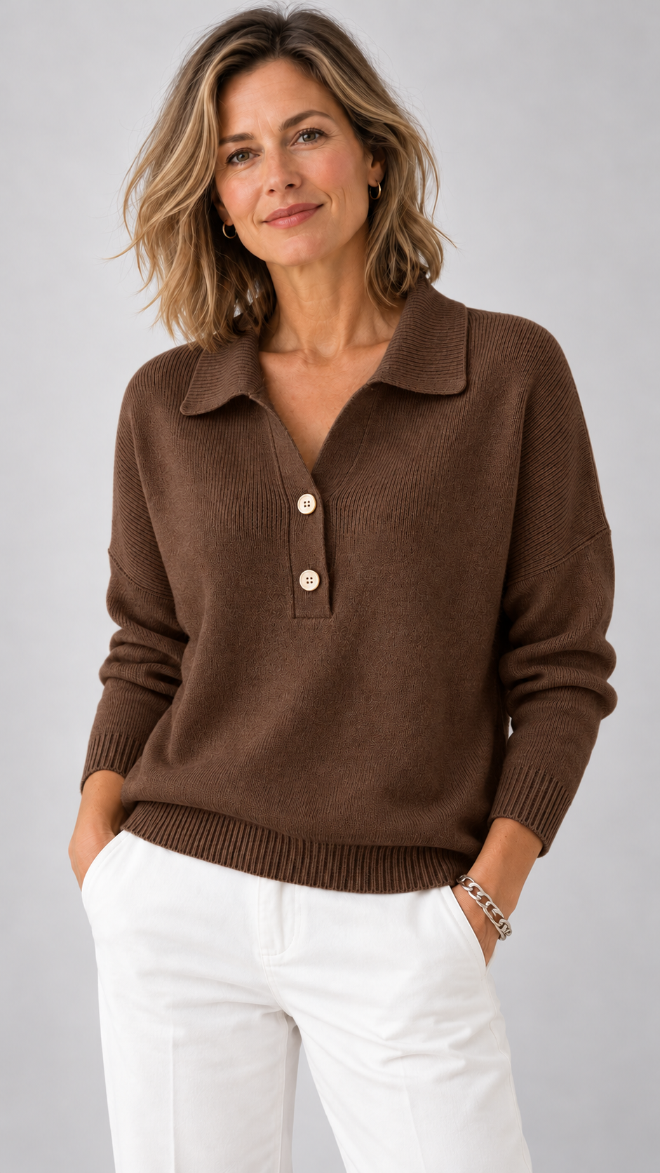 Adaline – Suéter con cuello polo en beige avena