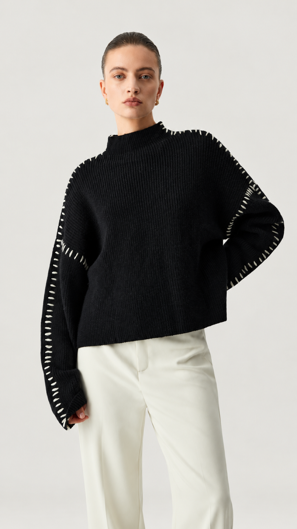 Alma – Damen-Oversizepullover mit Piqué-Details in Schwarz