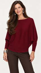 Strickpullover mit U-Boot-Ausschnitt – Weinrot – Vorderansicht