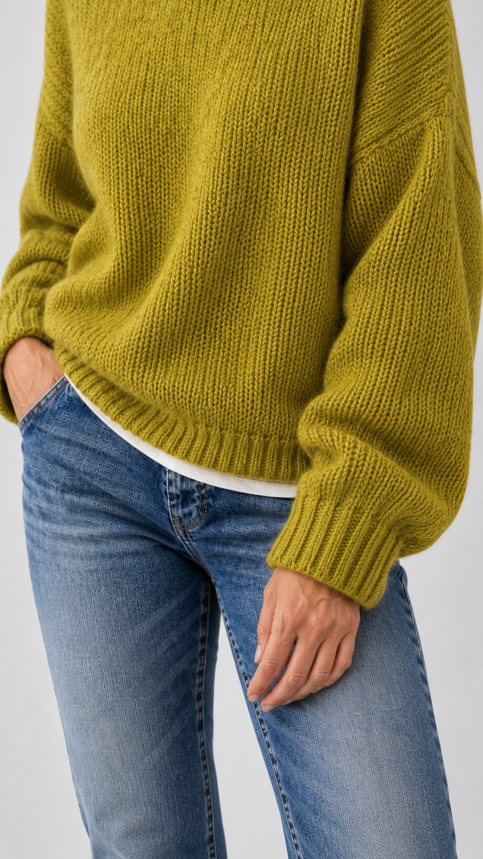Brienne – Ärmelbündchen und Saum im Detail