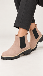 Chelsea-Stiefeletten – Apricot – Am Fuß