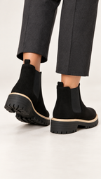 Chelsea-Stiefeletten – Schwarz – Am Fuß, Ansicht 5