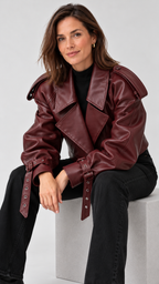 Deena – Bordeauxrote Kunstlederjacke im legeren Look