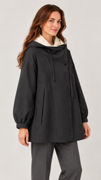 Giuliana in Schwarz – 03-lateral