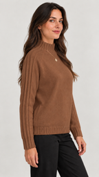 Hannah in Braun – 03-lateral
