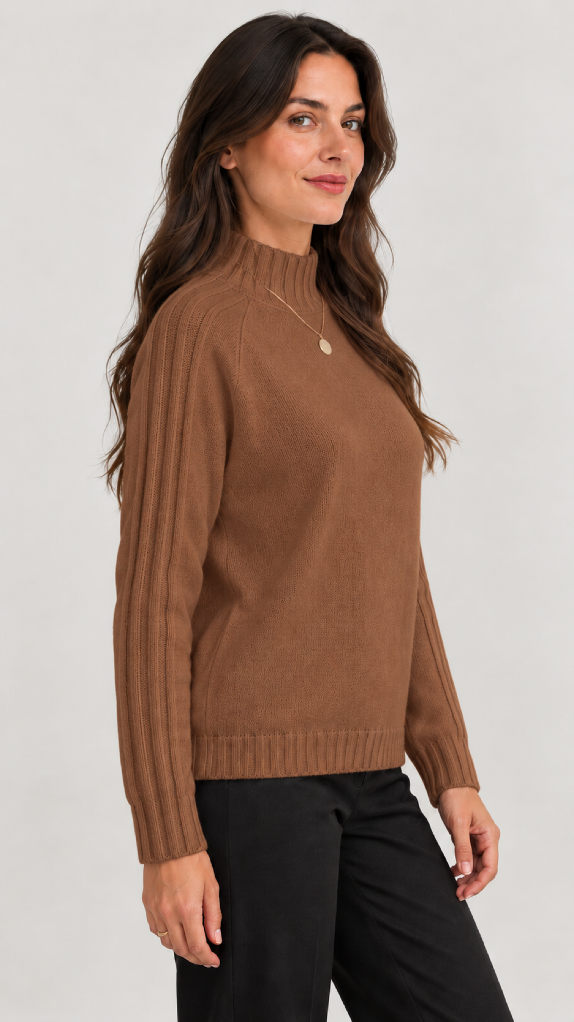Hannah in Braun – 03-lateral