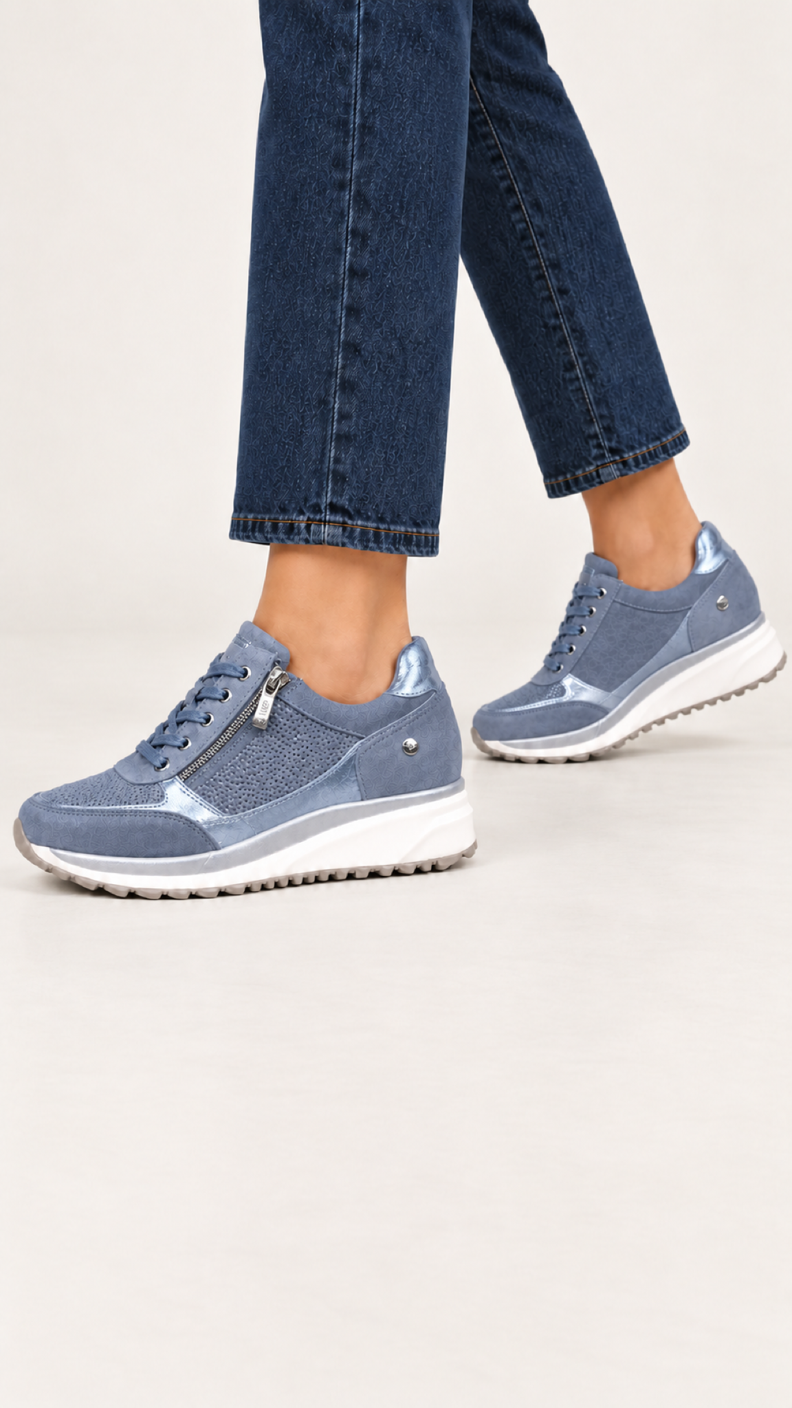 Sneaker mit Keilsohle – Blau – Ansicht 1
