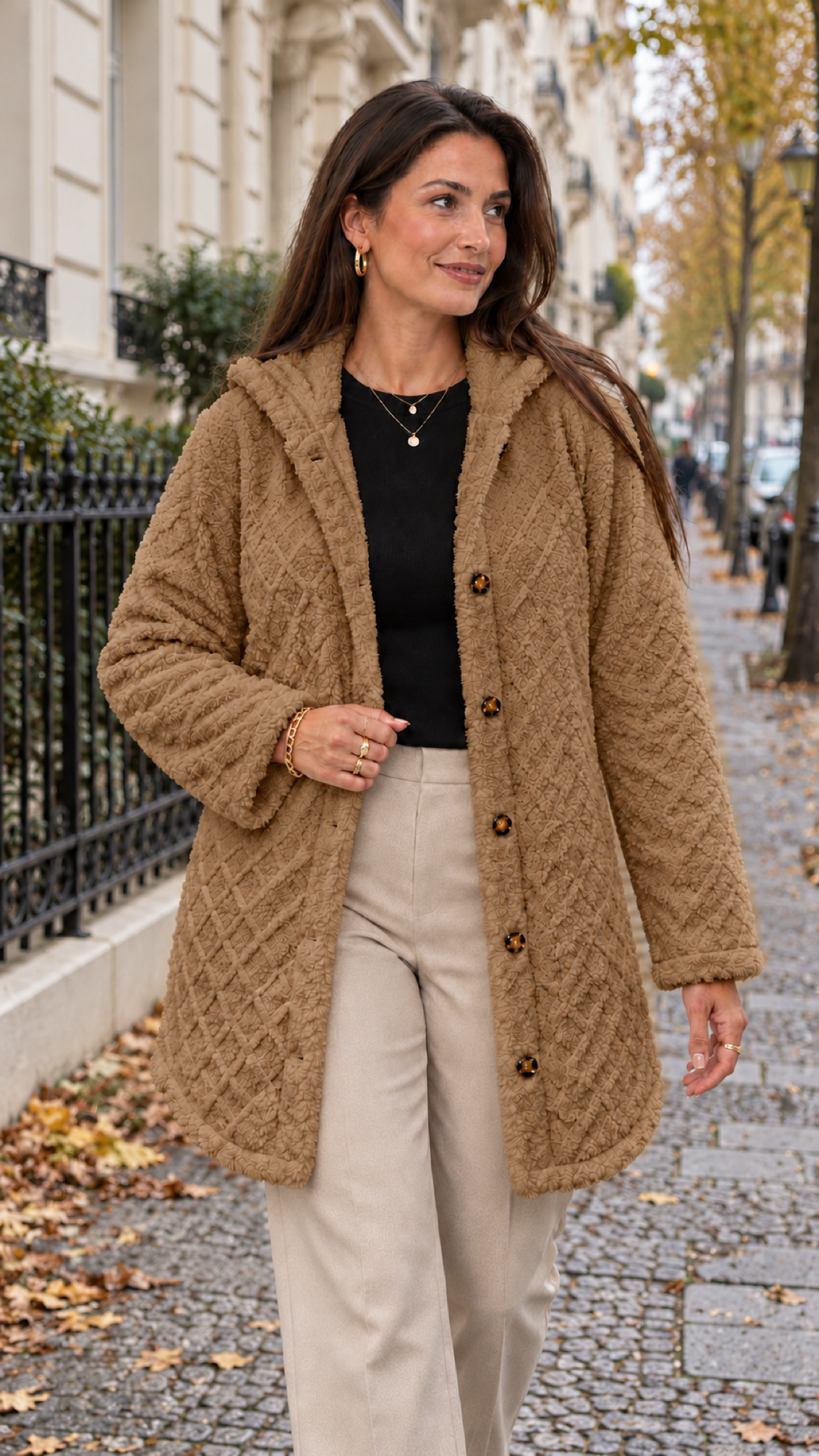Damen Steppjacke mit Kapuze in Khaki – Berlin Lifestyle
