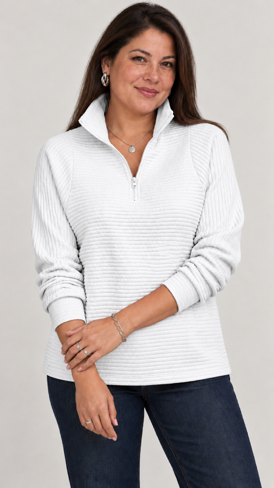 Vilja Pullover in Weiß – capa
